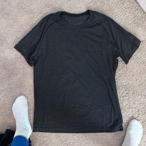 Metal vent lululemon workout t-shirt